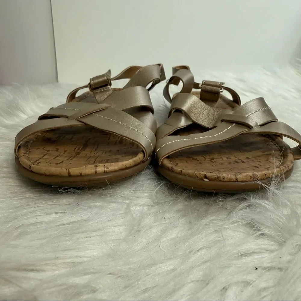 NATURALIZER Gold Strappy Sandals‎